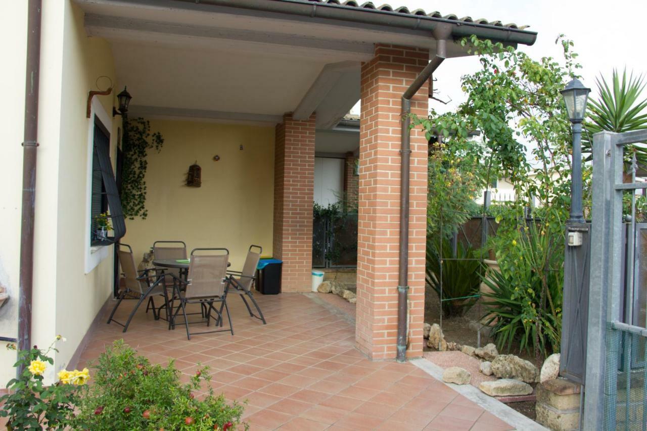Monica'S Villa Fiano Romano Exterior foto